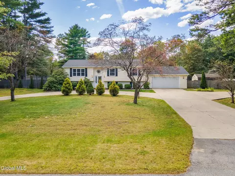 6 Coriander Dr, Moreau, NY 12828