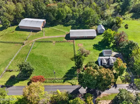 431 Ridge Rd, Schodack Landing, NY 12156