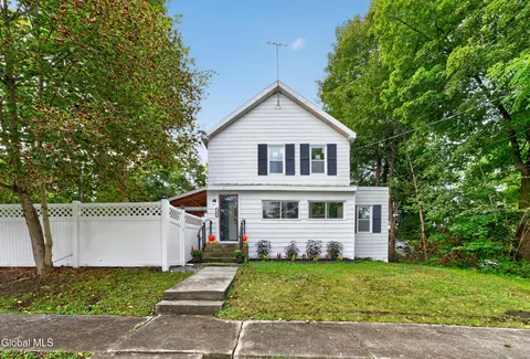 266 Poplar Ave, Valley Falls, NY 12185
