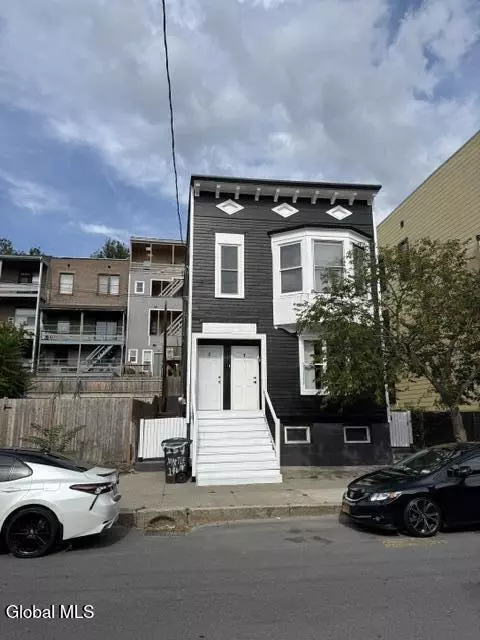 157 Myrtle Ave, Albany, NY 12202
