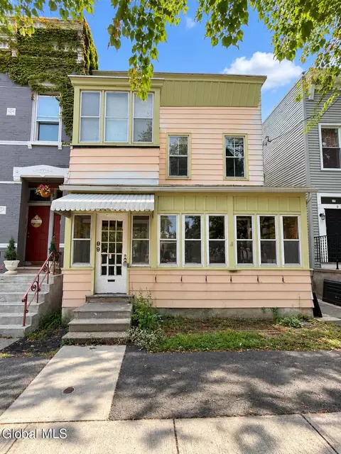 99 Hunter Ave, Albany, NY 12206