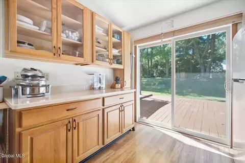 Kitchen - 22 Cromwell Dr, Halfmoon, NY 12065 photo 5 of 5