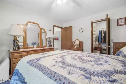 Bedroom - 22 Cromwell Dr, Halfmoon, NY 12065 photo 3 of 3