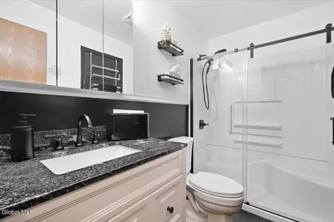 Bath - 22 Cromwell Dr, Halfmoon, NY 12065 photo 2 of 2