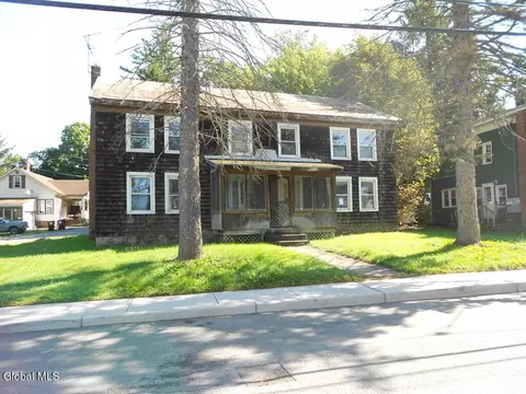 22 Lake St, Stillwater, NY 12170