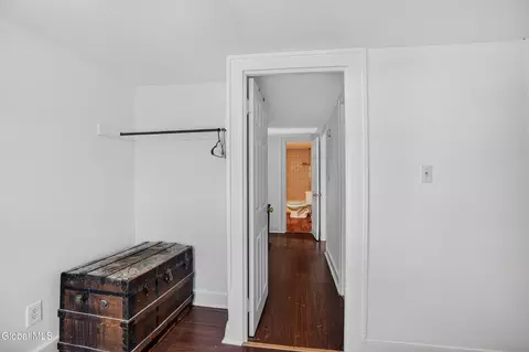 Entry Way - 413 Summit Ave, Schenectady, NY 12307 photo 10 of 10