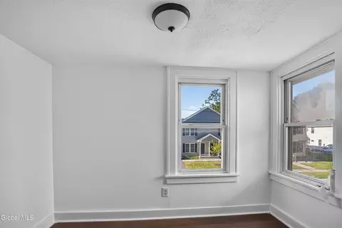 Bedroom - 413 Summit Ave, Schenectady, NY 12307 photo 4 of 4