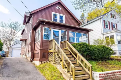 86 Benson Street St, Albany, NY 12206