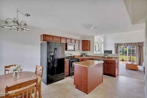 Kitchen - 18 Pointe West Dr # A, Clifton Park, NY 12065 photo 1 of 3
