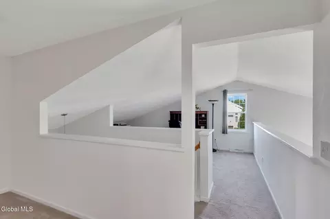 Entry Way - 18 Pointe West Dr # A, Clifton Park, NY 12065 photo 2 of 3
