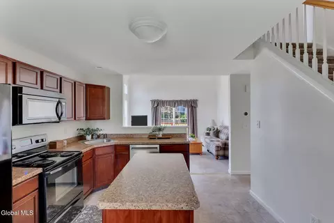 Kitchen - 18 Pointe West Dr # A, Clifton Park, NY 12065 photo 2 of 3