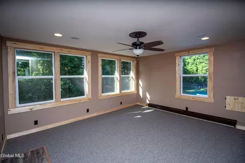 Living - 32 Cinnamon Rdg, Keeseville, NY 12944 photo 3 of 5