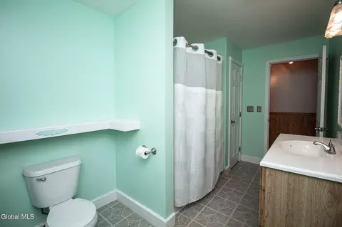 Bath - 32 Cinnamon Rdg, Keeseville, NY 12944 photo 1 of 1