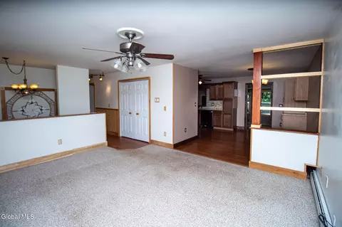Living - 32 Cinnamon Rdg, Keeseville, NY 12944 photo 2 of 5