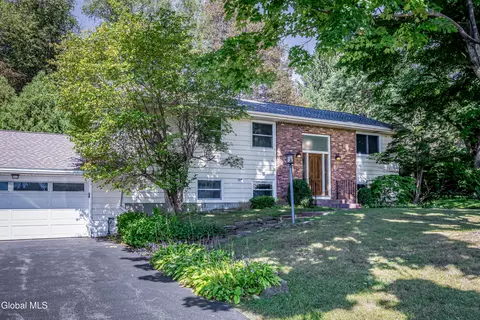 6 County View Rd, Latham, NY 12110