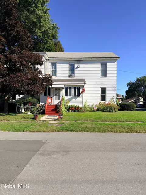 793 2nd Ave, Troy, NY 12182