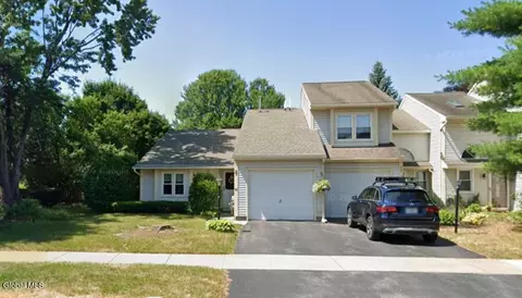 31 Jaipur Ln, Saratoga Springs, NY 12866