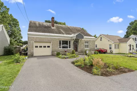 22 Putnam Ave, Fort Edward, NY 12828