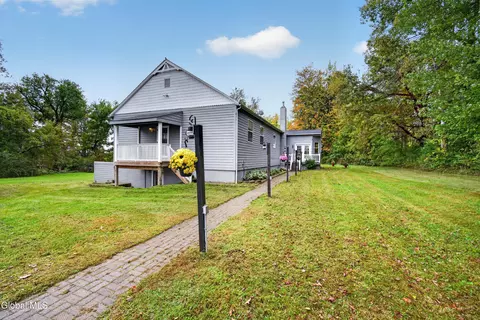 1099 Ny-32, Stillwater, NY 12170