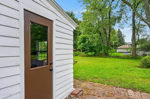 Exterior - 51 Nathaniel Blvd, Delmar, NY 12054 photo 5 of 8