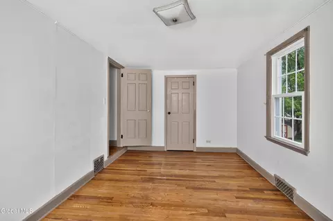 Bedroom - 51 Nathaniel Blvd, Delmar, NY 12054 photo 2 of 10