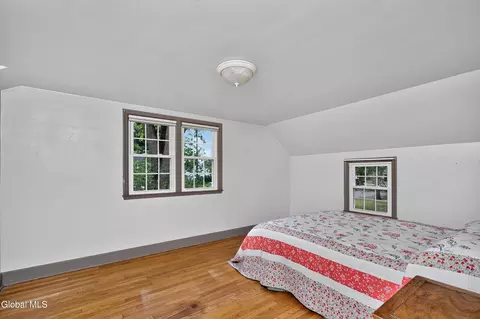 Bedroom - 51 Nathaniel Blvd, Delmar, NY 12054 photo 6 of 10