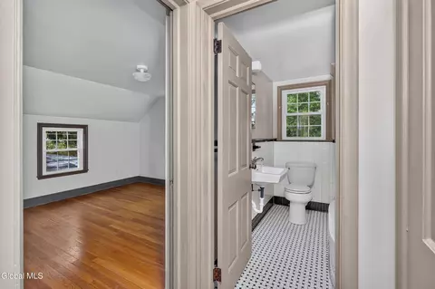 Entry Way - 51 Nathaniel Blvd, Delmar, NY 12054 photo 7 of 7