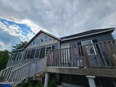 120 Krumkill Rd, Albany, NY 12208