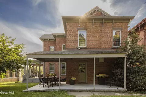 Exterior - 308 Main St, Catskill, NY 12414 photo 6 of 6
