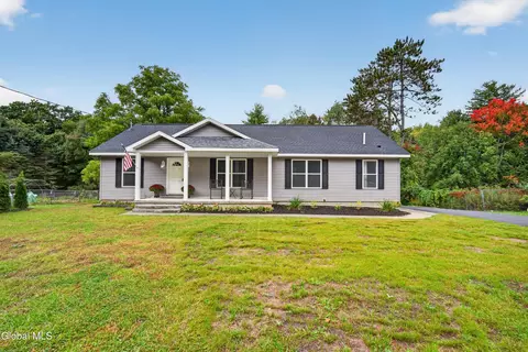 152 Ingersoll Rd, Saratoga Springs, NY 12866