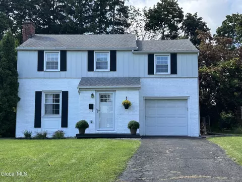 347 S Main Ave, Albany, NY 12209