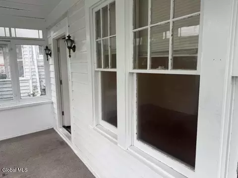 Exterior - 71 Hollywood Ave, Albany, NY 12208 photo 1 of 2
