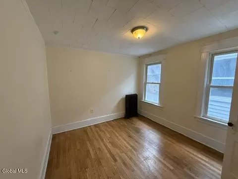 Bedroom - 71 Hollywood Ave, Albany, NY 12208 photo 2 of 4