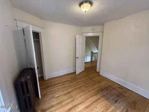 Bedroom - 71 Hollywood Ave, Albany, NY 12208 photo 4 of 4