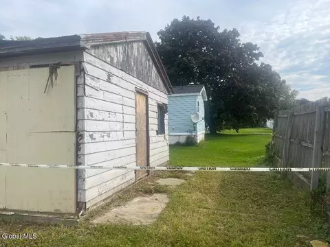 Exterior - 67 State St, Rouses Point, NY 12979 photo 4 of 6