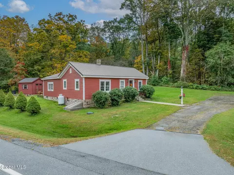 180 State Route 313, Cambridge, NY 12816