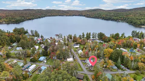 125 Lakeview Ave, Caroga Lake, NY 12032