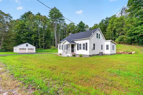 503 Middle Grove Rd, Middle Grove, NY 12850