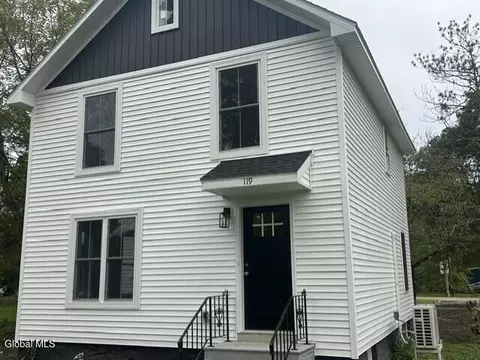 119 Green Ave, Castleton On Hudson, NY 12033
