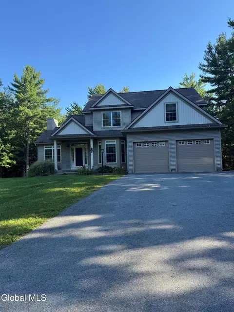 796 Grooms Rd, Rexford, NY 12148