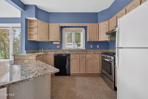 Kitchen - 1125 Trinity Ave, Schenectady, NY 12306 photo 2 of 5