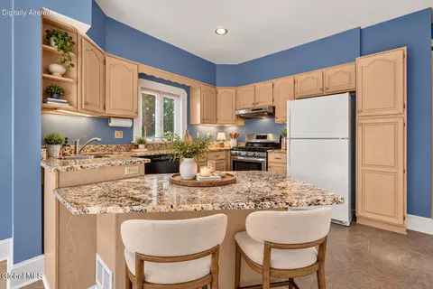 Kitchen - 1125 Trinity Ave, Schenectady, NY 12306 photo 3 of 5