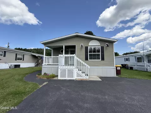 15 Kevin Ln, East Durham, NY 12423