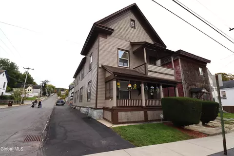 78 Forest St, Gloversville, NY 12078