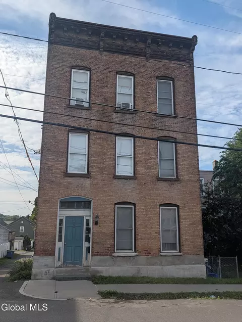 98 Park Ave, Cohoes, NY 12047