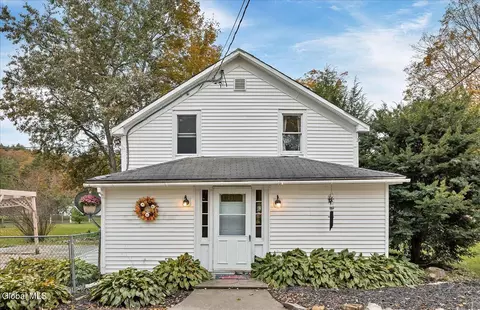 18 Mill Rd, Greenwich, NY 12823