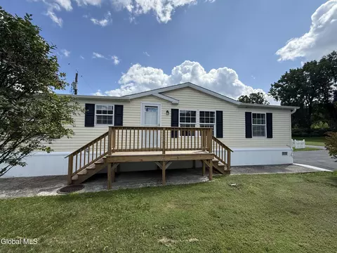 40 Tuscany Mdws, East Durham, NY 12423