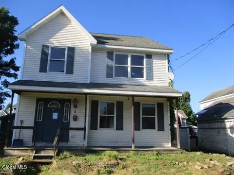 2 Williams St, Granville, NY 12832