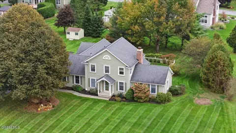 25 Masters Cmn S, Queensbury, NY 12804