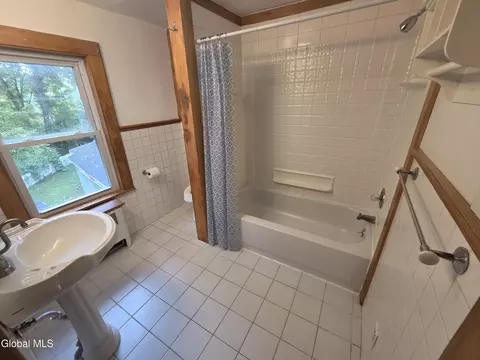 Bath - 359 Malta Ave, Ballston Spa, NY 12020 photo 3 of 3